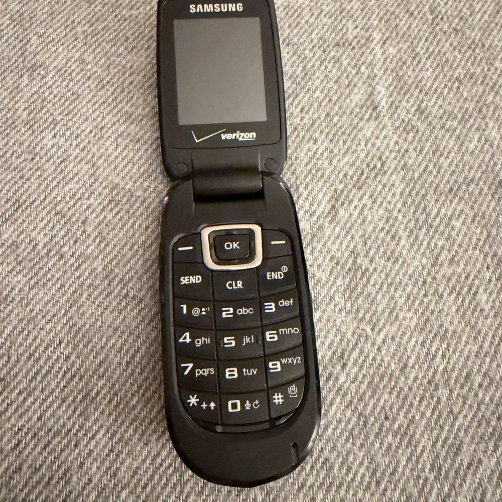 Samsung SCH-U360 Gusto Flip Phone